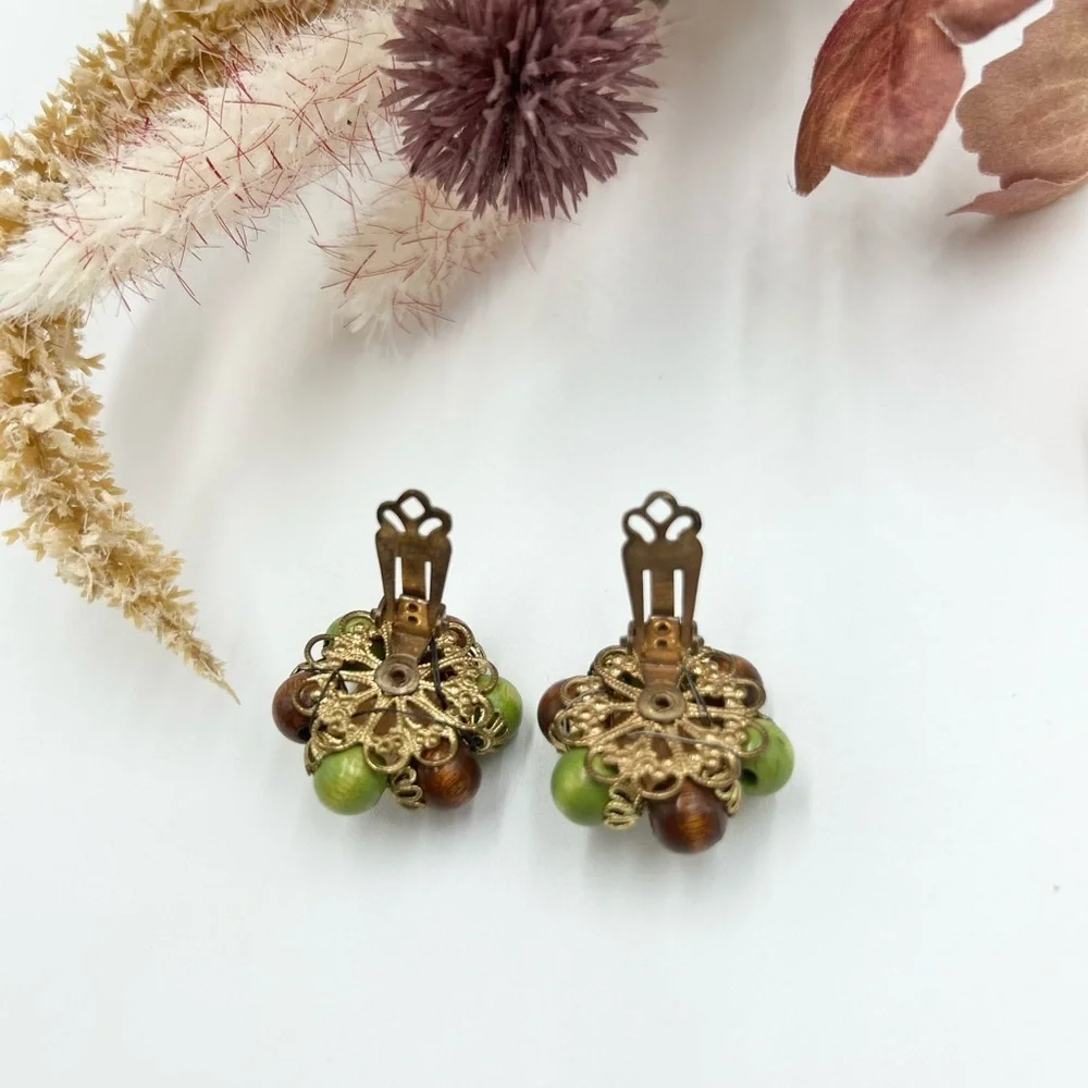 Vintage Wooden Stone Beads Earrings Clip on